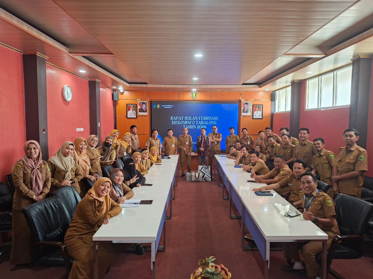 Rapat Bulanan Diskominfo Tabalong Bahas Manajemen Talenta dan Pelepasan Purna Tugas
