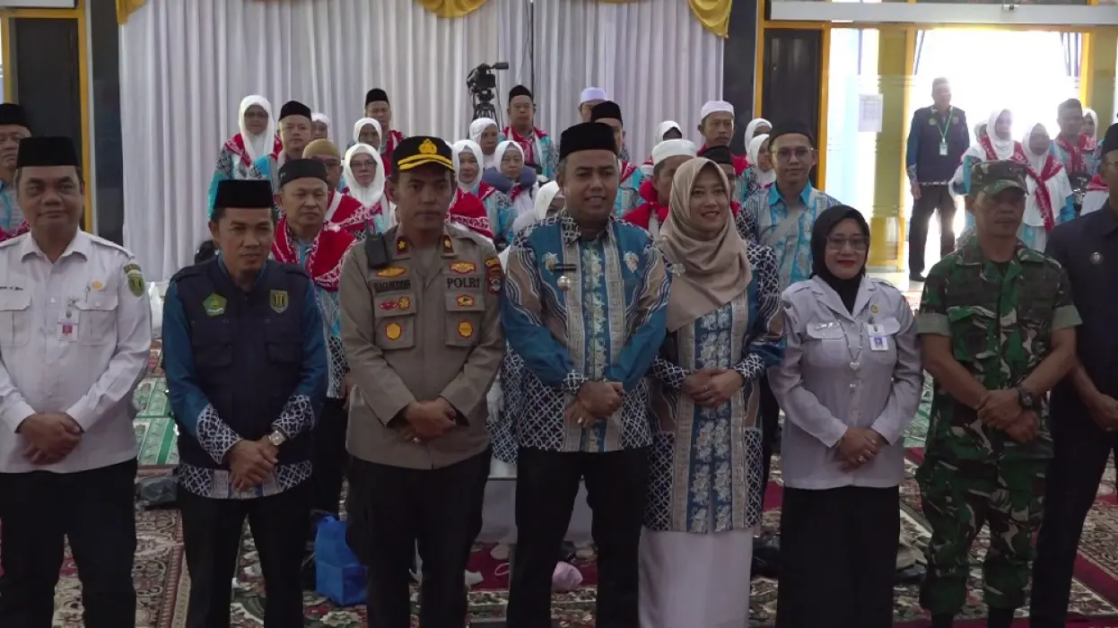 Wabup Tabalong Lepas 89 Jemaah Haji Kloter 13, Pesan Jaga Kekompakan di Tanah Suci