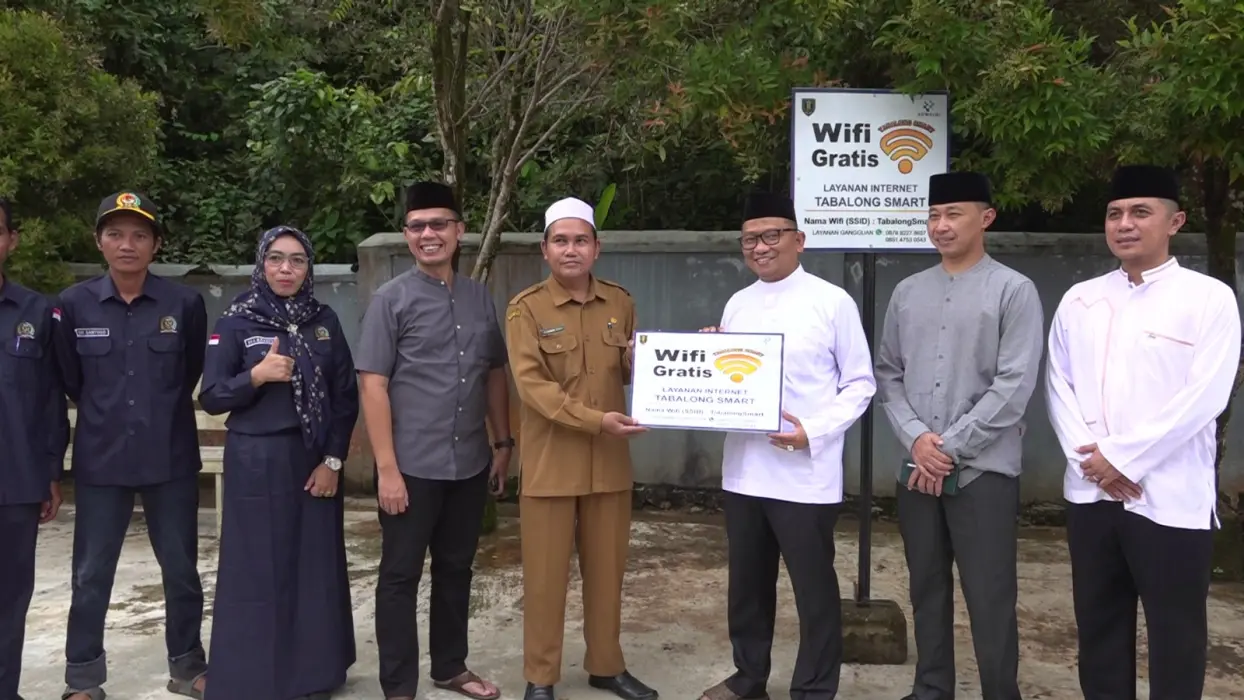 Pemdes Kambitin Terima Wi-Fi Gratis, Bantu Warga yang Kesulitan Akibat Jaringan Sinyal Buruk