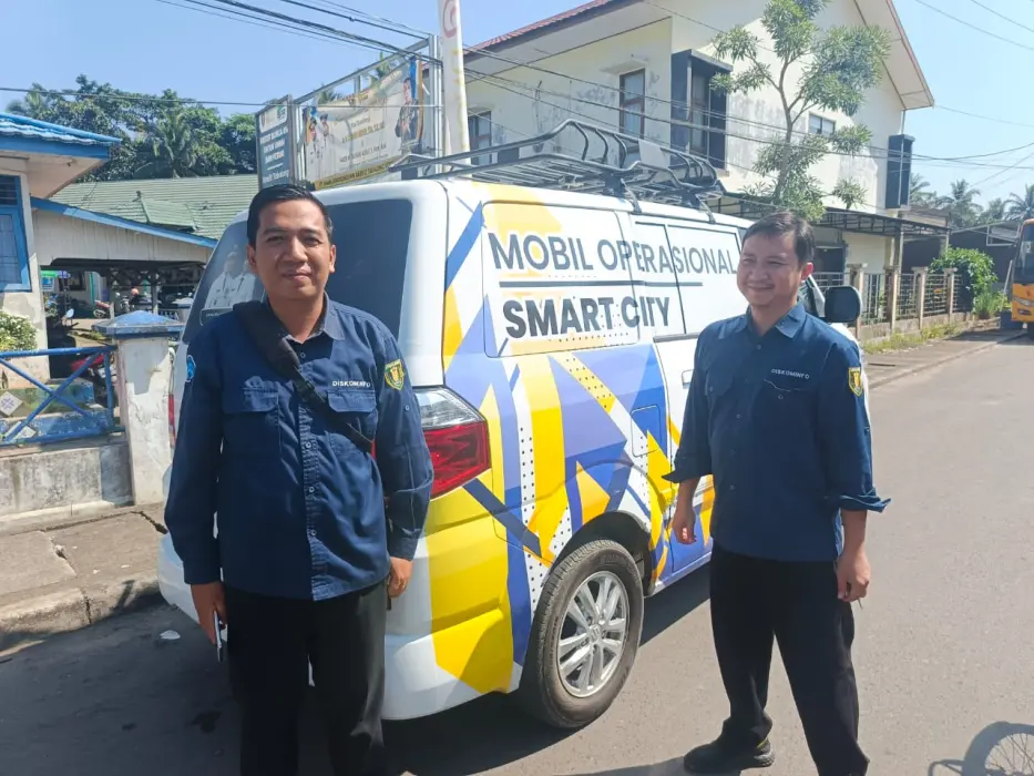 Diskominfo Lakukan Pemeliharaan Jaringan Wi-Fi Gratis dan Pengecekan CCTV di RTH Haruai