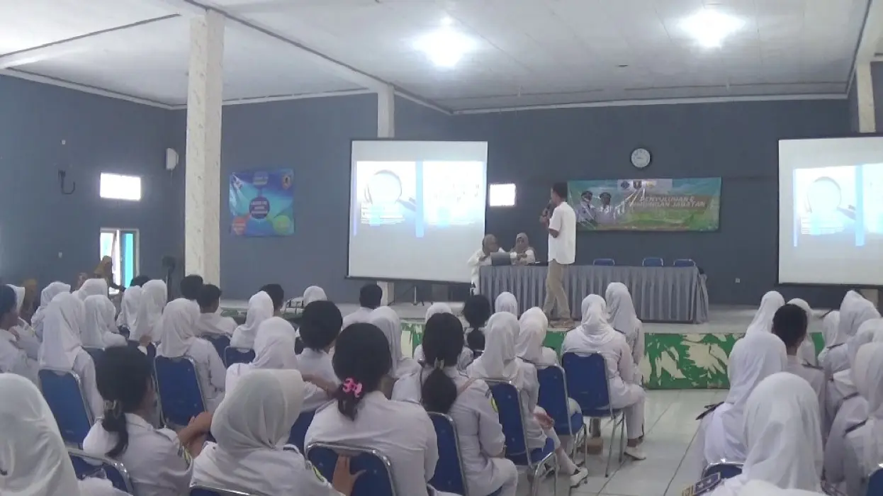 Disnaker Tabalong Mantapkan Siswa SMK di Tabalong untuk Masuki Dunia Kerja