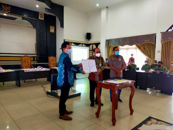 Serah Terima TPA Bongkang