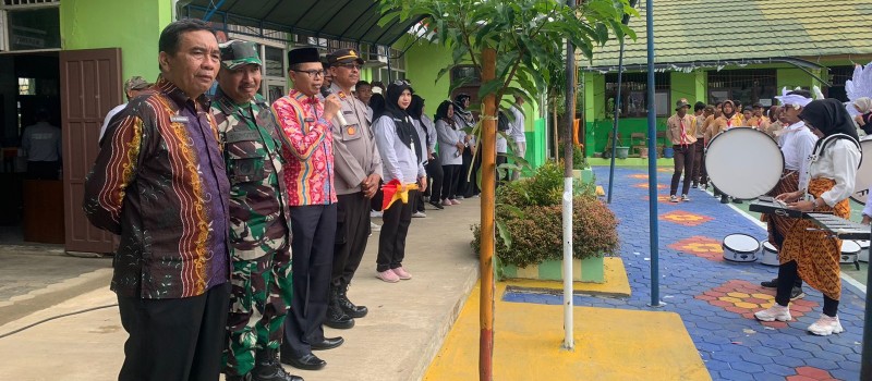Pelepasan Karnaval Hari Jadi SMKN 1 Muara Uya