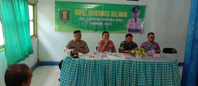 Acara rapat Koordinasi dan persiapan Napak Tilas tahun 2023 di aula kantor Camat Muara Uya.