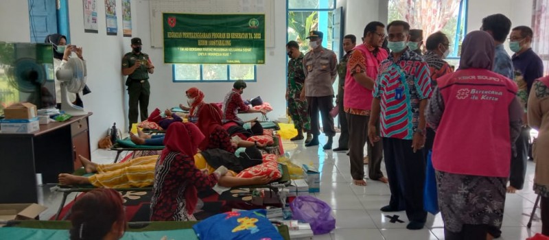 Acara Sosialisasi Lounching Implant dan Baksos Pelayanan MKJP Kantor KB Kecamatan Muara Uya