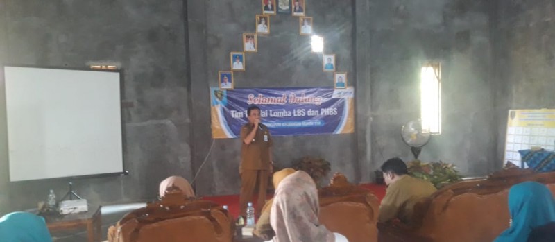 Menghadiri Lomba PHBS dan LBS Desa Mangkupum