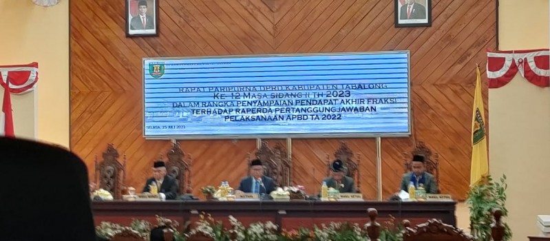 Rapat paripurna DPRD Kabupaten Tabalong Ke-12 Masa Sidang Tahun 2023 Dalam Rangka Penyampaian Pendapat Akhir Fraksi Terhadap Raperda Pertanggung Jawaban Pelaksanaan APBD Tahun 2022