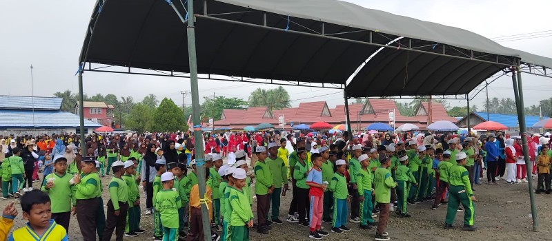 Jalan sehat mmeriahkan hut RI ke 79