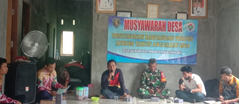 Acara Musyawarah Desa (MUSDES) dalam rangka Menyusun Rencana Kerja Pemerintah Desa (RKPDes) Tahun anggaran 2024 di Desa Salikung. Kamis 24 Agustus 2023