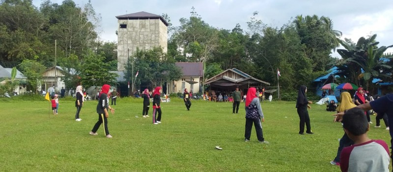 Lomba Kasti Ibu-ibu