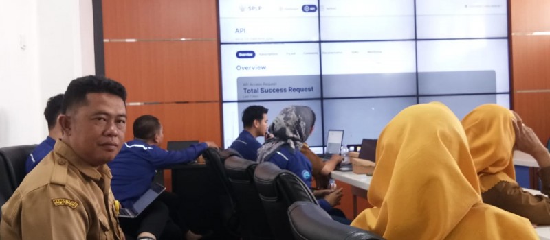 Menghadiri Sosialisasi Penerapan Tata keloka dan manajemen  Sistem  Pemerintahan berbasis Elektronik