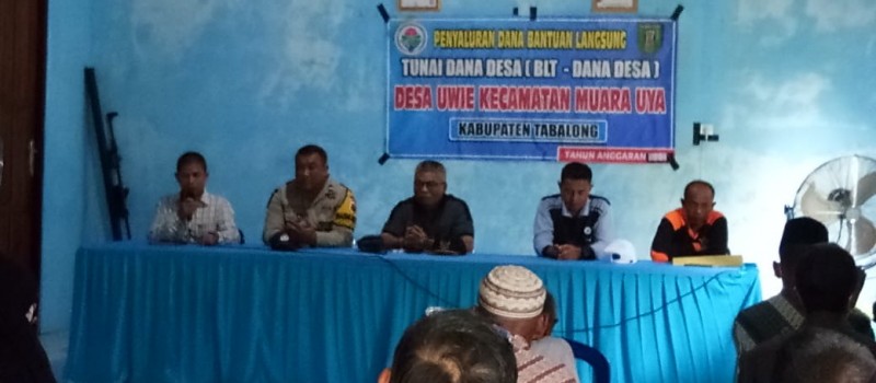 Penyaluran Dana BLT Desa Uwie