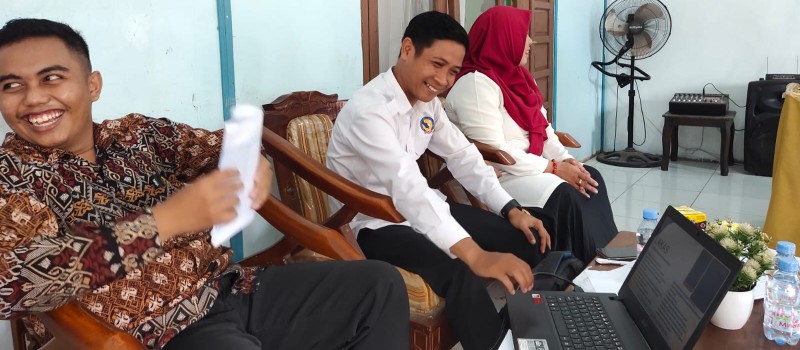 Musyawarah verifikasi dan validasi DTKS desa Santuun