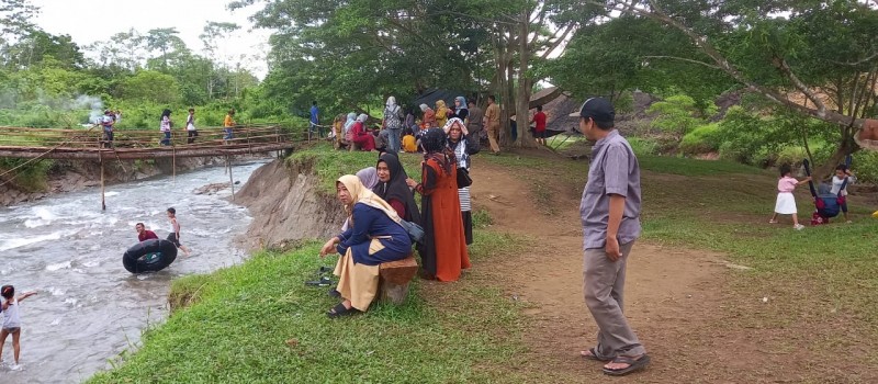 KUNJUNGAN TEMPAT WISATA RIAM BIDADARI