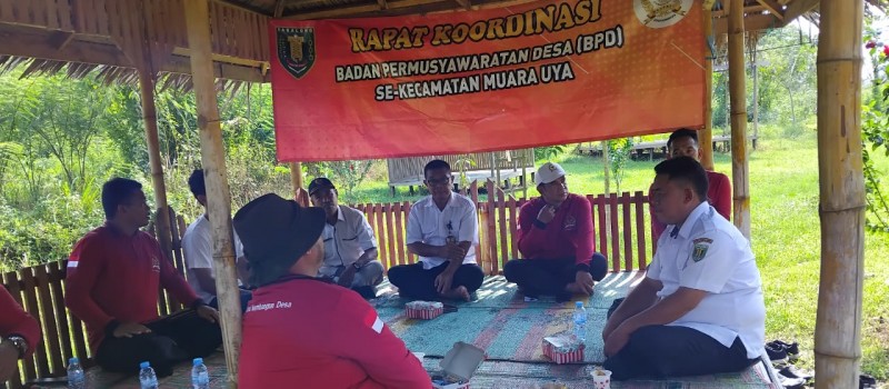 Menghadiri Rapat Koordinasi BPD Se Kecamatan Muara Uya di Desa Lumbang wisata Riam Bidadari