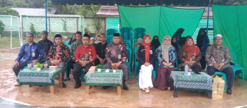 Penutupan seleksi Kafilah MTQ di MTSN  Muara Uya