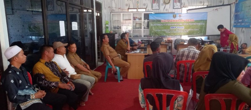 Musyawarah Desa Lumbang kecamatan Muara uya