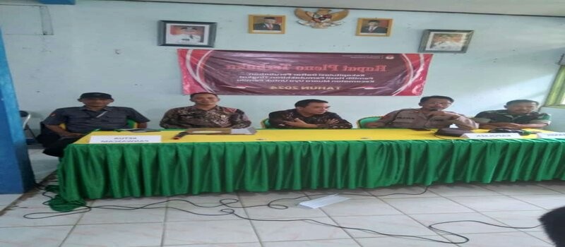 Rapat Pleno Terbuka Rekapitulasi DPHP [ Daftar Perubahan Pemilih Hasil Pemutahiran ] Kecamatan Muara Uya Hari Minggu, 2 April 2023