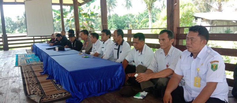 Menghadiri Acara Bimtek pengawasan tahapan masa kampanye Pemilu tahun 2024 untuk Pengawasan Kelurahan dan Desa (PKD) Kec. Muara Uya, Jaro, Haruai dan Upau bertempat di Kecamatan Jaro.