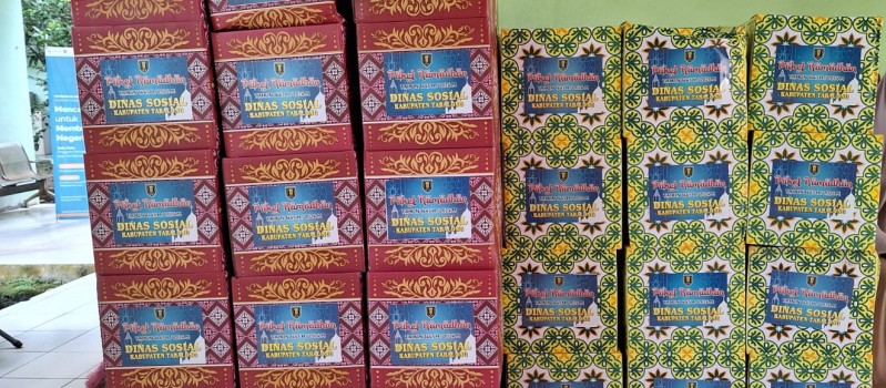 Pembagian Paket Ramadhan Untuk Lansia