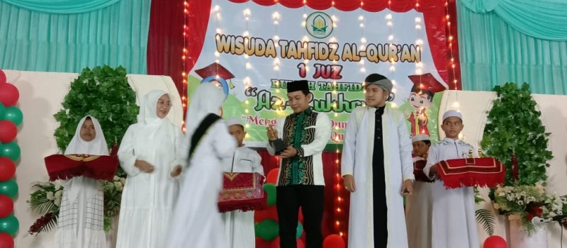 Wisuda Tahfidz Al- Qur'an