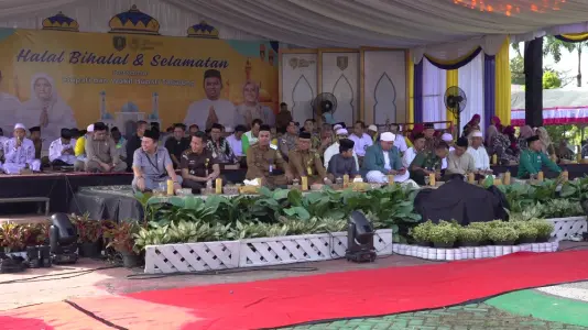 Hari Pertama Bekerja, Bupati & Wabup Tabalong Gelar Syukuran Bersama Ratusan ASN & Masyarakat