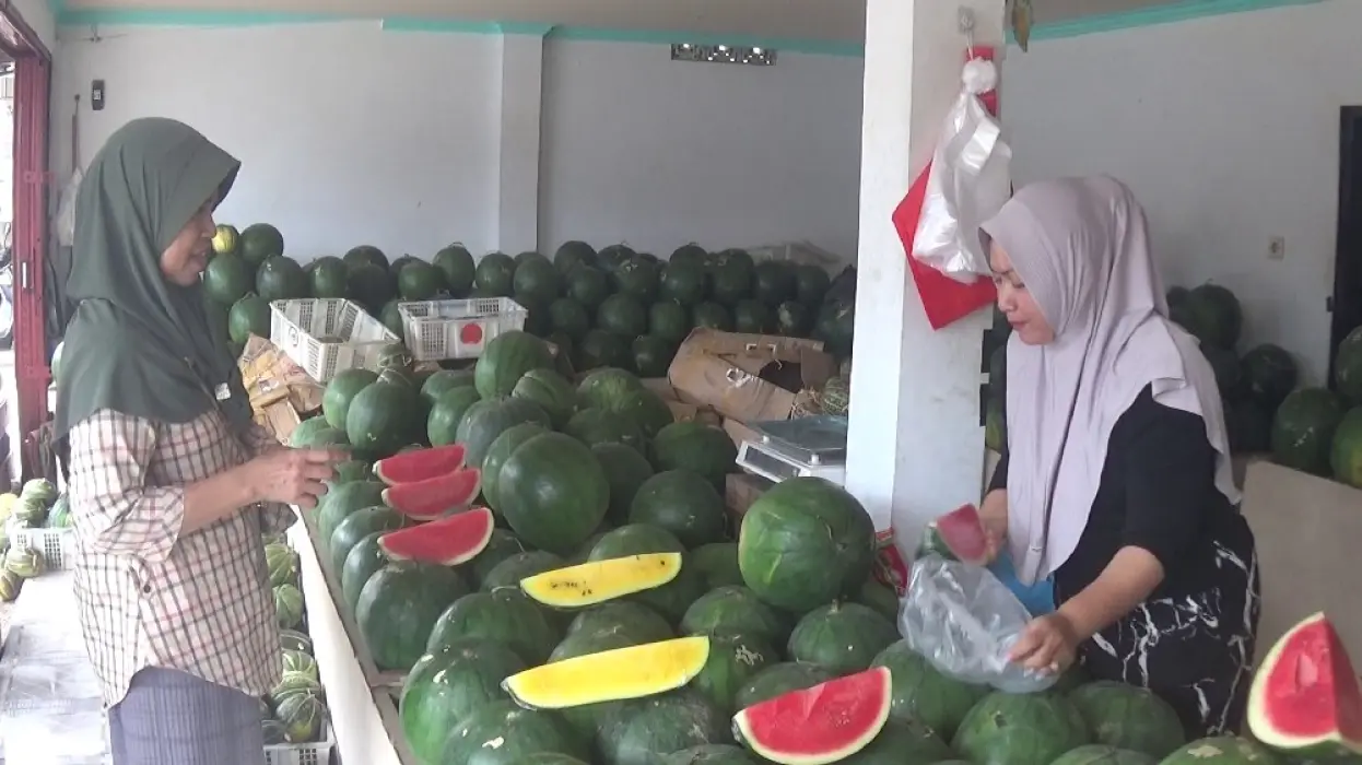 Selama Ramadan, Penjualan Buah Semangka Meningkat Hingga 2x Lipat