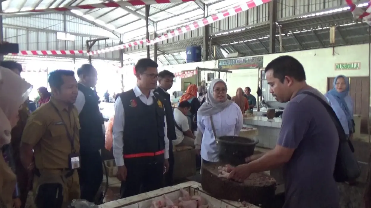 Pastikan Harga Pangan Aman, Satgas Polres Tabalong & TPID Tinjau Pasar Tanjung