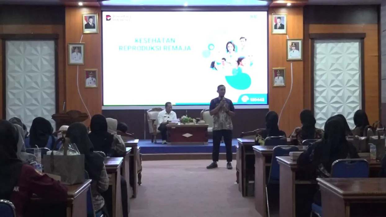 Tingkatkan Pengetahuan Remaja, DP3AP2KB Gelar Edukasi Kesehatan Reproduksi & Perencanaan Hidup